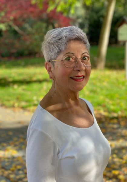 coupe de cheveux femme 60 ans avec lunettes (30)