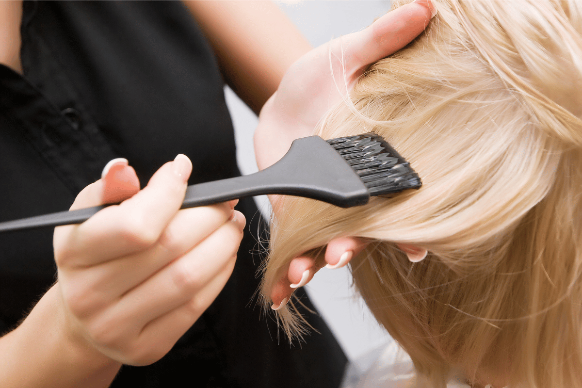 Maux de tête après coloration végétale